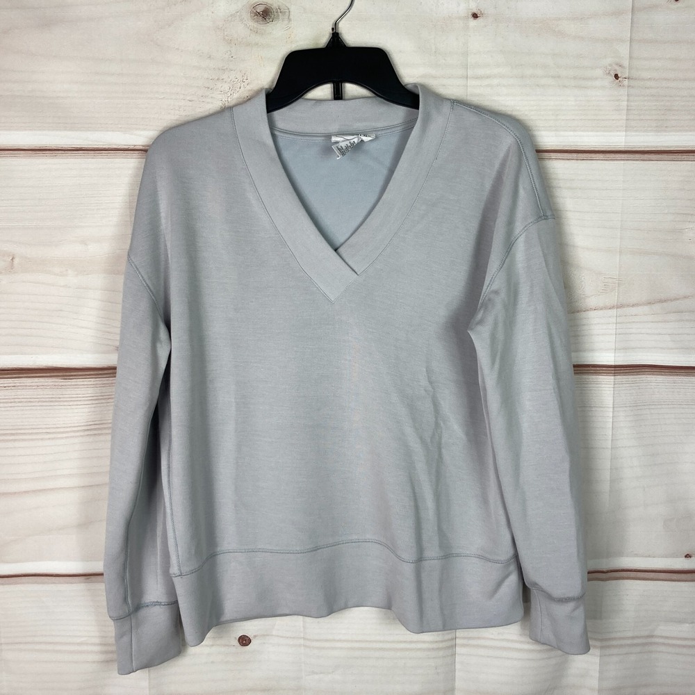 For The Republic Top Womens XS Gray V-Neck Pullover Sweatshirt Solid Soft Knit